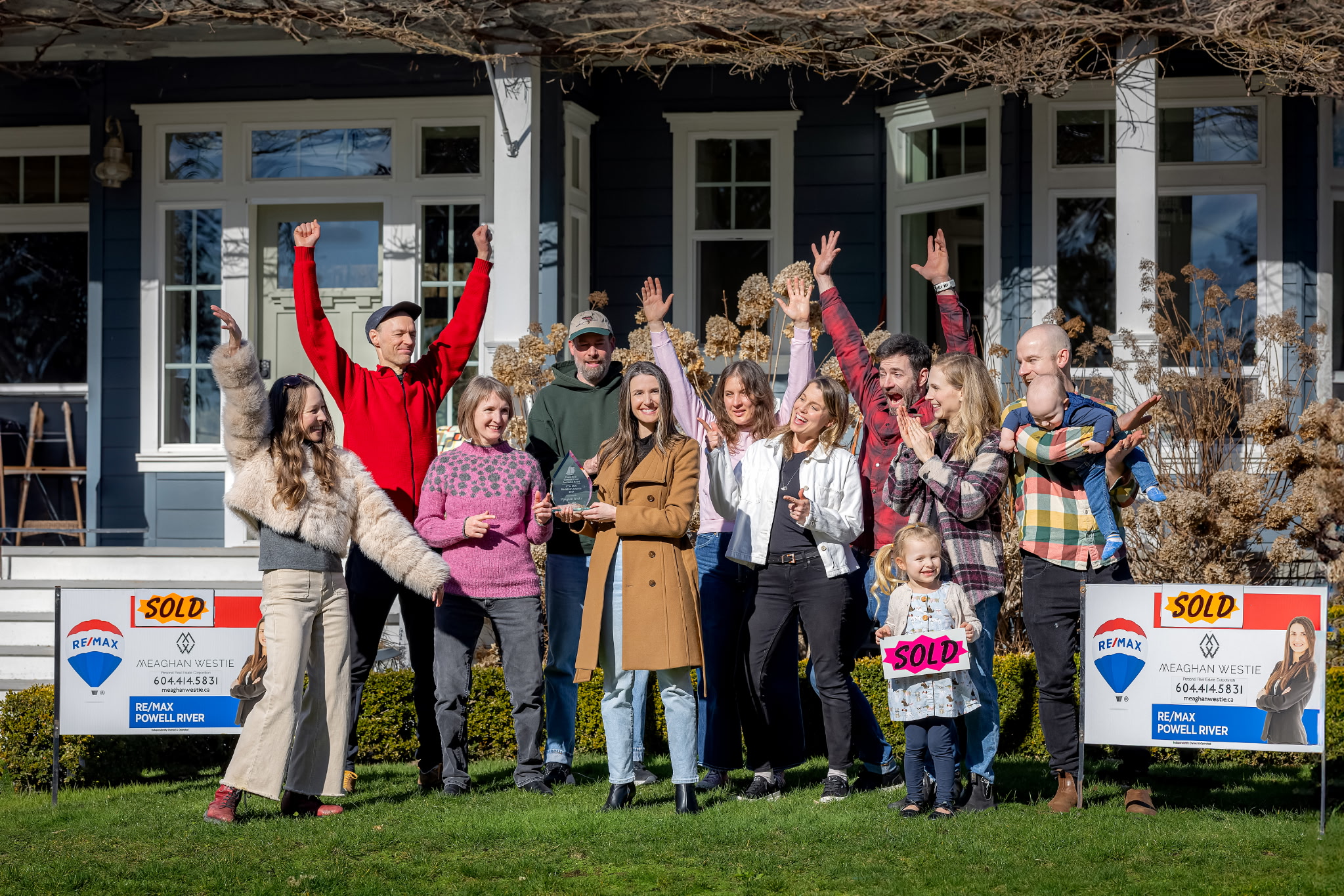 Happy Customers - Powell River Real Estate REMAX Property MLS